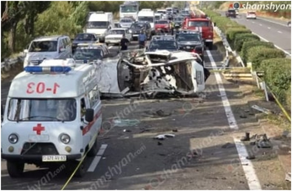 Երևան-Սևան ավտոճանապարհին բախվել են 2 «Opel»-ները և «Nissan»-ը․ վերջինը կողաշրջվել է․ կա 1 զոհ, 3 վիրավոր